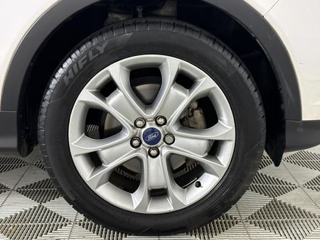 2014-Ford-Kuga-16-EcoBoost-Ambiente_5