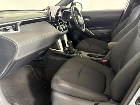 2022-Toyota-Corolla-Cross-18-XI_8