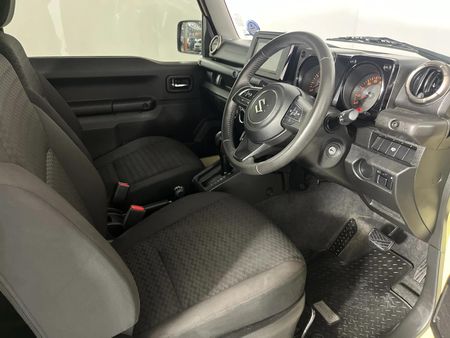 2022-Suzuki-Jimny-15-GLX-Auto_7