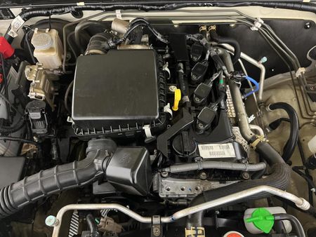 2022-Suzuki-Jimny-15-GLX-Auto_8