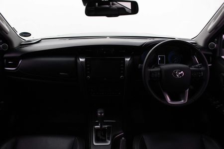 2023-Toyota-Fortuner-28-GD-6-4x4-VX-Auto_1