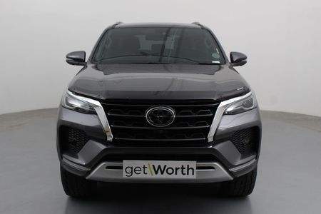 2023-Toyota-Fortuner-28-GD-6-4x4-VX-Auto_2