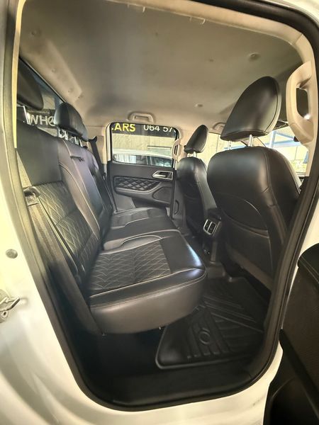 2021-GWM-P-Series-20TD-LT-Auto-Double-Cab-Black-EditionFSH-Agent_12
