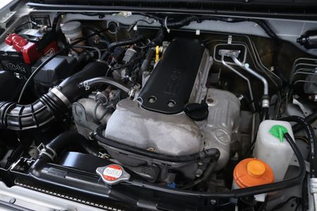 2016-Suzuki-Jimny-13_12