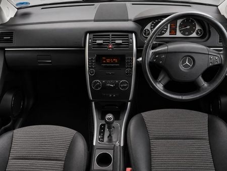 2009-Mercedes-Benz-B-Class-B-200-Turbo-Auto_12