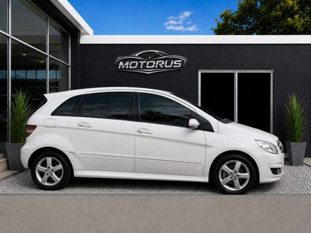 2009-Mercedes-Benz-B-Class-B-200-Turbo-Auto_1