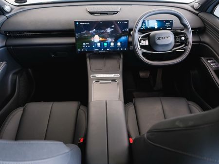 2026-Omoda-C7-16T-Elegance_18