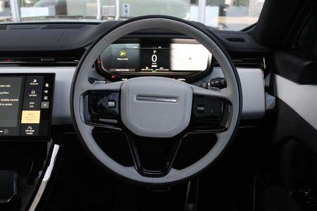 2024-Land-Rover-Range-Rover-Sport-P460e-Dynamic-HSE_7