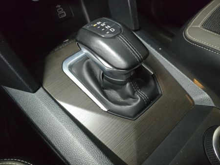 2025-Volkswagen-Amarok-30-TDI-V6-184kW-4Motion-Style-Auto-Double-Cab_8