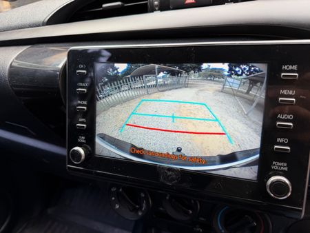2024-Toyota-Hilux-24-GD-6-Raised-Body-Raider-Auto-Extended-Cab_9