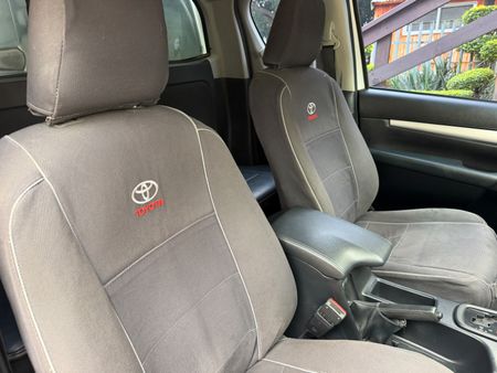 2024-Toyota-Hilux-24-GD-6-Raised-Body-Raider-Auto-Extended-Cab_6