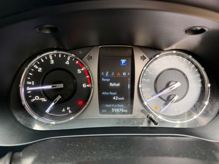 2024-Toyota-Hilux-24-GD-6-Raised-Body-Raider-Auto-Extended-Cab_8