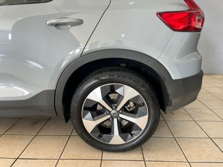 2025-Volvo-XC40-B4-Plus-Dark-Geartronic-Mild-Hybrid_0