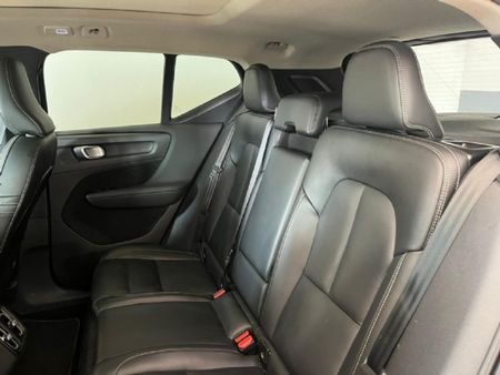 2025-Volvo-XC40-B4-Plus-Dark-Geartronic-Mild-Hybrid_3