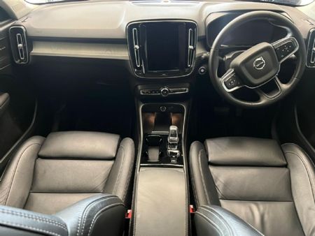 2025-Volvo-XC40-B4-Plus-Dark-Geartronic-Mild-Hybrid_6