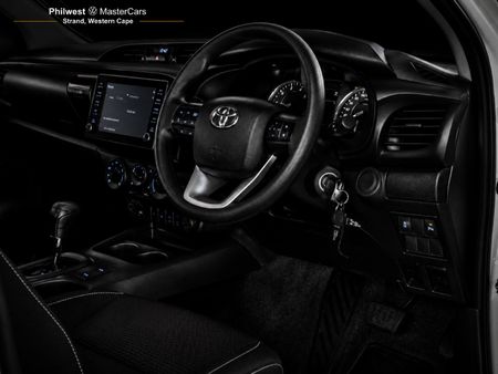 2024-Toyota-Hilux-24-GD-6-Raised-Body-Raider-Extended-Cab_14