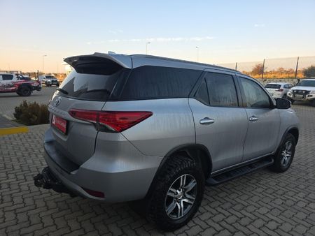 2022-Toyota-Fortuner-24-GD-6-Raised-Body_1