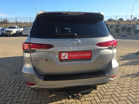 2022-Toyota-Fortuner-24-GD-6-Raised-Body_4