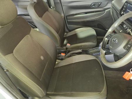 2021-Hyundai-i20-14-Motion-Auto_10