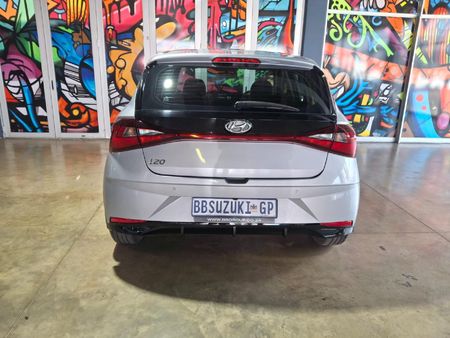 2021-Hyundai-i20-14-Motion-Auto_2