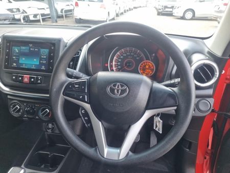 2024-Toyota-Vitz-10-XR_12