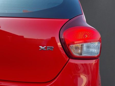 2024-Toyota-Vitz-10-XR_15
