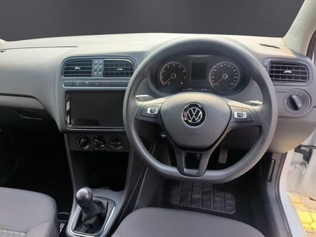 2025-Volkswagen-Polo-Vivo-14_10