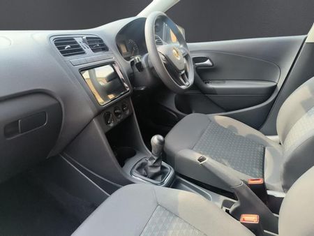 2025-Volkswagen-Polo-Vivo-14_14