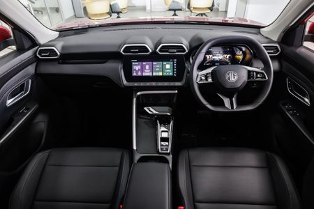 2026-MG-ZS-PRO-15T-Com-CVT-Auto_17
