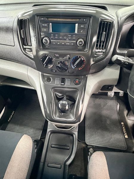 2016-Nissan-NV200-15-dCi-Visia-7-seat_11