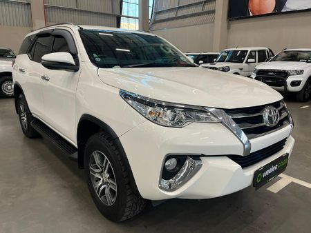 2020-Toyota-Fortuner-24-GD-6-Raised-Body-Auto_0