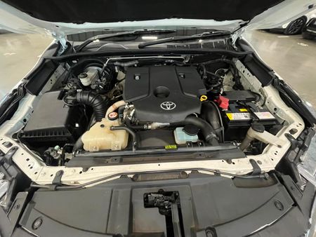 2020-Toyota-Fortuner-24-GD-6-Raised-Body-Auto_12