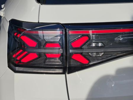 2026-Volkswagen-T-Cross-10-TSI-R-Line-Auto_7