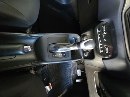 2025-Toyota-Starlet-15-XS-Auto_11