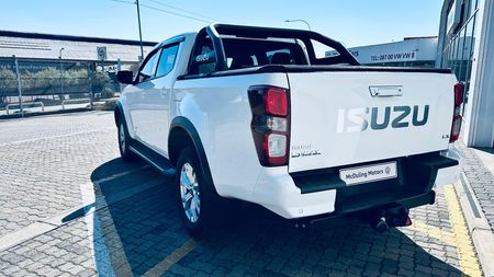 2024-Isuzu-D-Max-19-DDI-HR-LS-Auto-Double-Cab_4