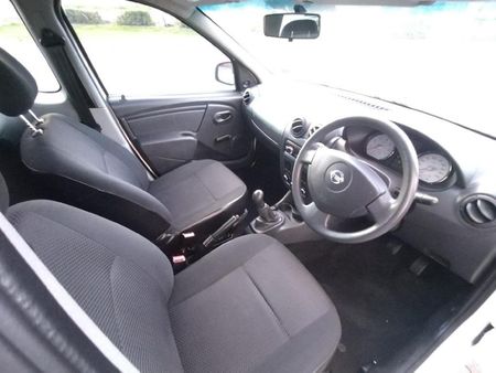 2019-Nissan-NP200-15-dCi-Safety-Pack_10