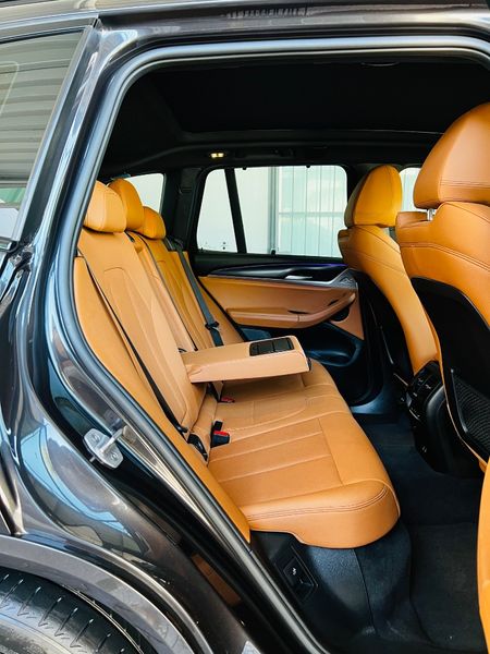 2023-BMW-X3-xDrive20d_16
