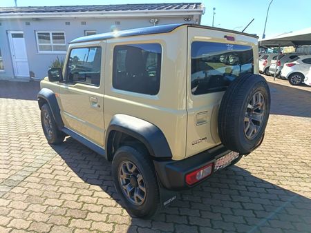 2022-Suzuki-Jimny-15-GLX-Auto_23