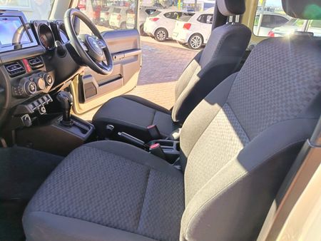 2022-Suzuki-Jimny-15-GLX-Auto_26