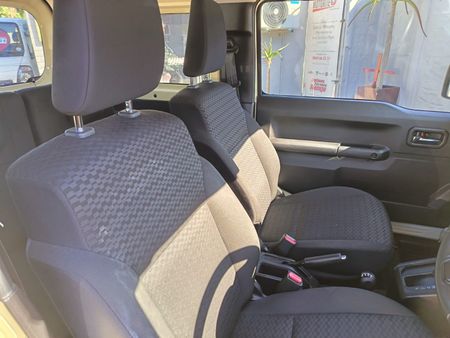 2022-Suzuki-Jimny-15-GLX-Auto_27