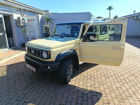 2022-Suzuki-Jimny-15-GLX-Auto_5