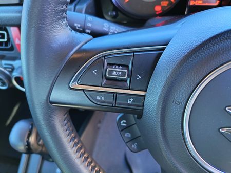 2022-Suzuki-Jimny-15-GLX-Auto_8