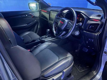 2025-Isuzu-D-Max-19-DDI-HR-X-Rider-Auto-Double-Cab_17