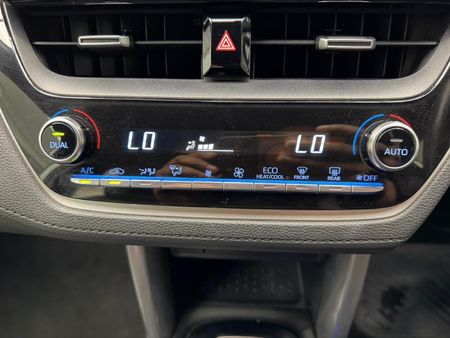 2022-Toyota-Corolla-Cross-18-XS_14