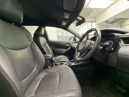 2022-Toyota-Corolla-Cross-18-XS_36