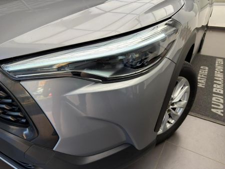 2022-Toyota-Corolla-Cross-18-XS_4