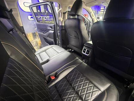 2024-GWM-P-Series-PV-20-TD-LS-Auto-Double-Cab-Black-Edition_14