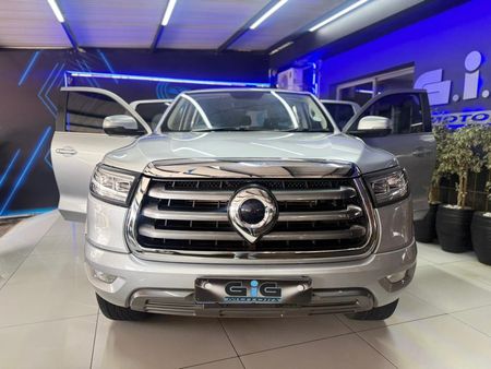 2024-GWM-P-Series-PV-20-TD-LS-Auto-Double-Cab-Black-Edition_24