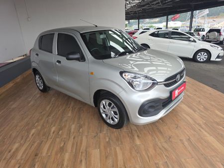 2025-Toyota-Vitz-10_0