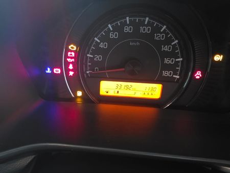 2025-Toyota-Vitz-10_10
